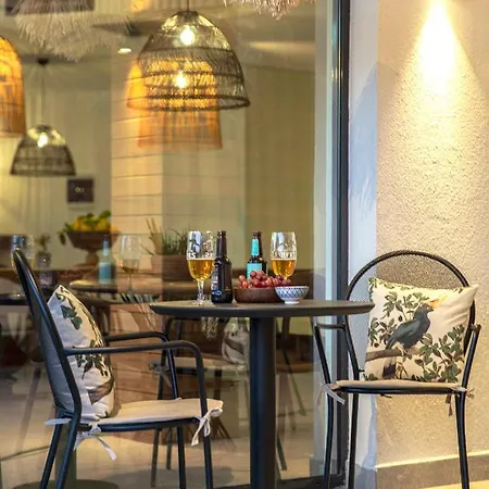 Payava By True Blue Hotel