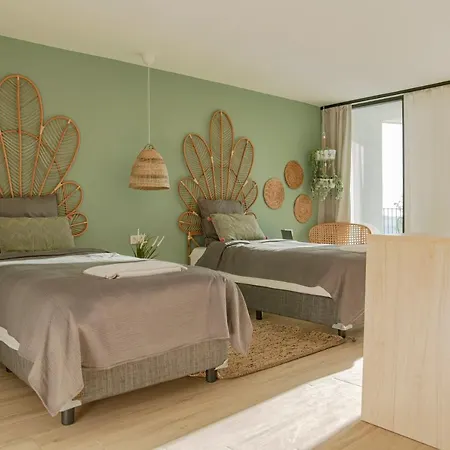 Payava By True Blue Hotel