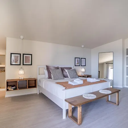 Payava By True Blue Hotel