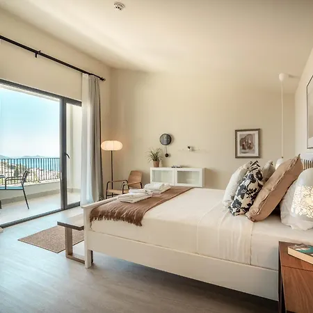 Payava By True Blue Hotel *