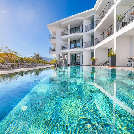 Payava By True Blue Hotel