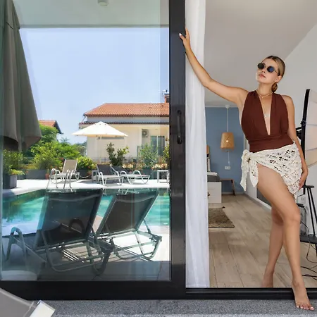 Payava By True Blue Hotel