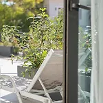 Payava By True Blue Hotel