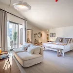 Payava By True Blue Hotel *